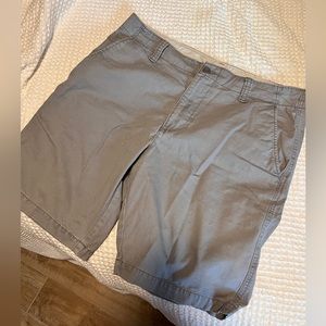 Grey Old navy shorts